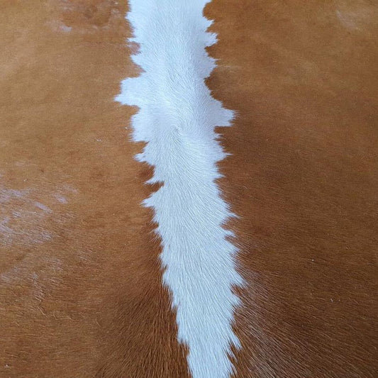 Hereford Brazilian Cowhide Rug: XXL