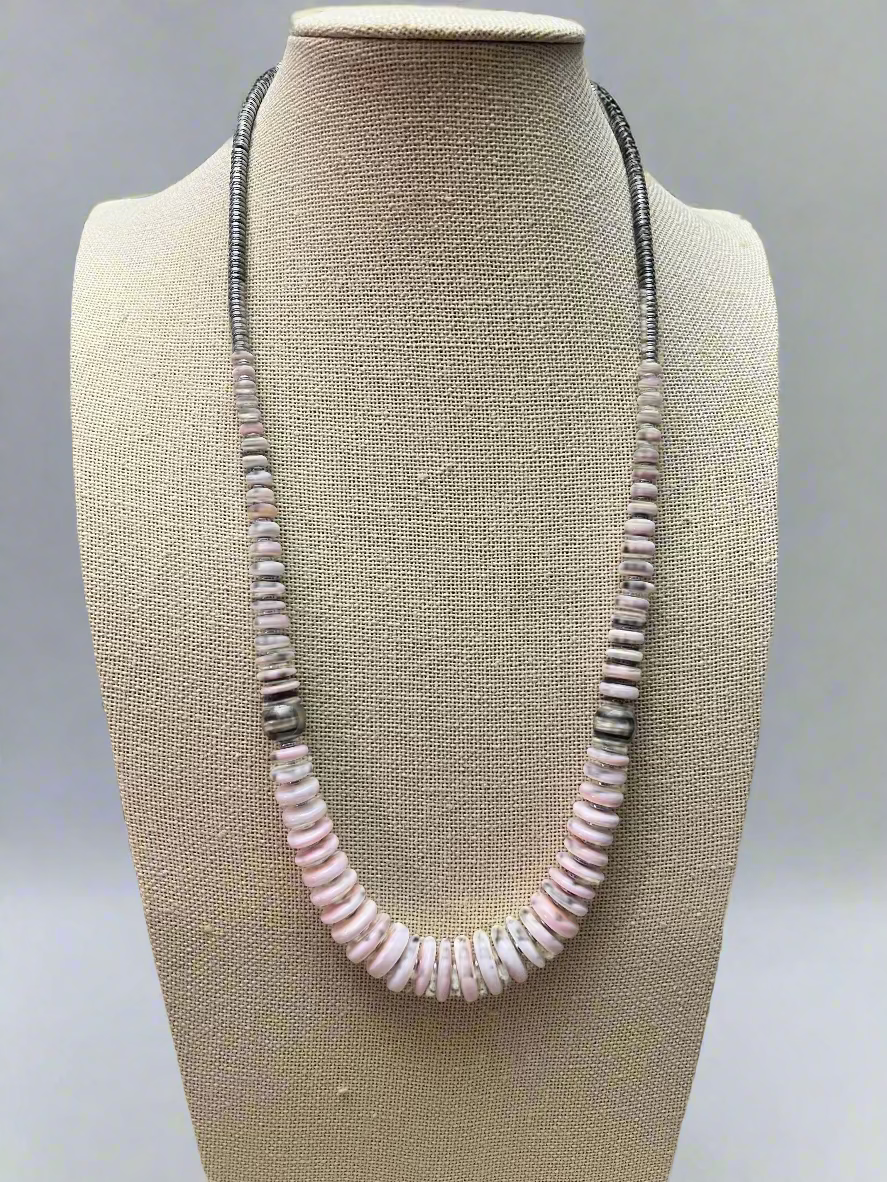 Pink Conch Graduated Necklace - 23 inch