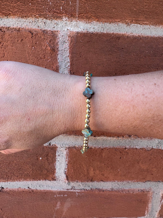 Handcrafted Cle’vara Turquoise, Gold & Sterling Silver 4mm Beaded Bracelet 7.5"