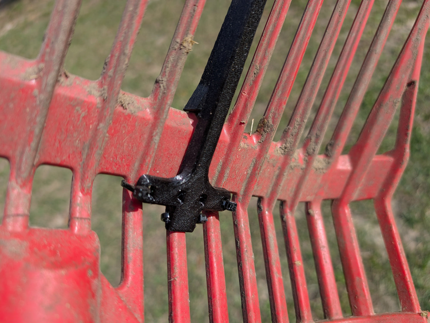 Manure Fork Replacement Tine for Durafork and Fortiflex -- Set of 3
