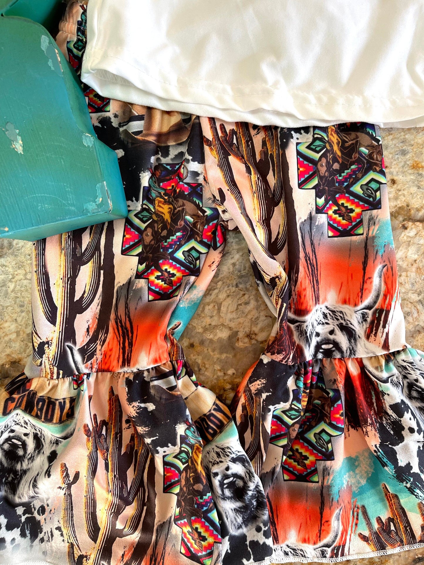 Cowgirl Bell Bottom Outfit: Cow Skull Steerhead Flare Pants