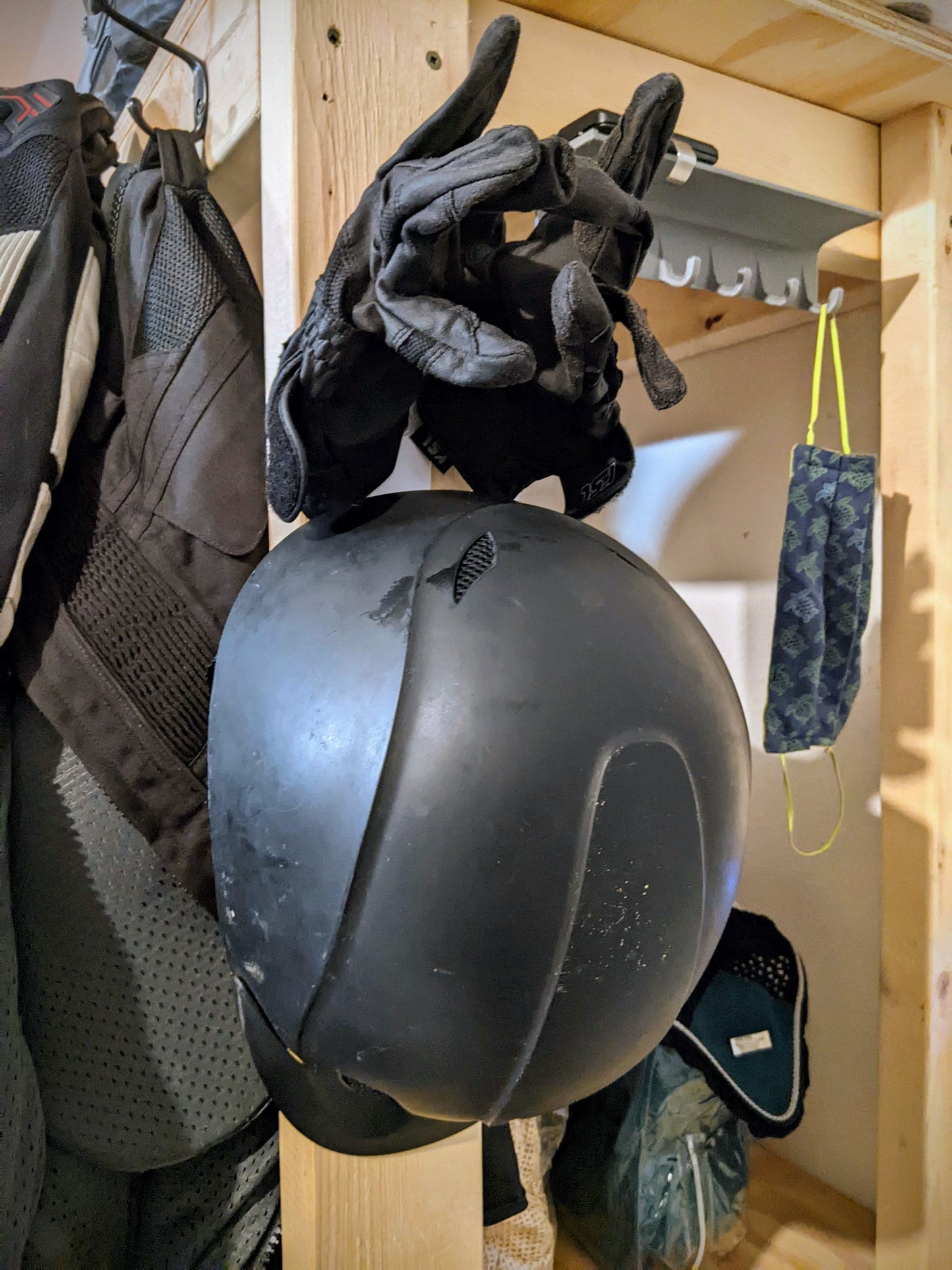 Helmet and Glove Holder - Wall Mount - Glove Ventilation