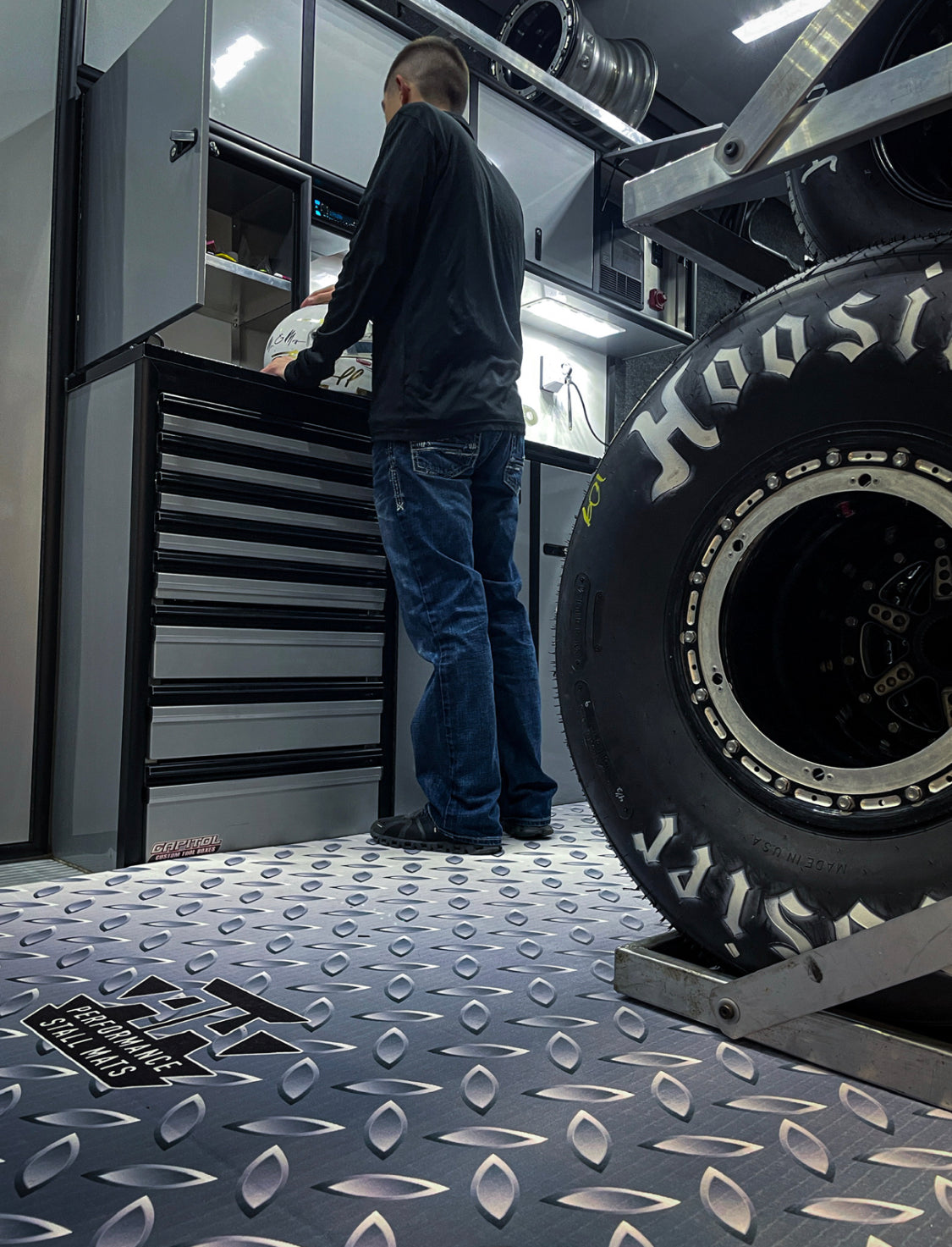 Portable Stall Mat Diamond Plate Design 5x10