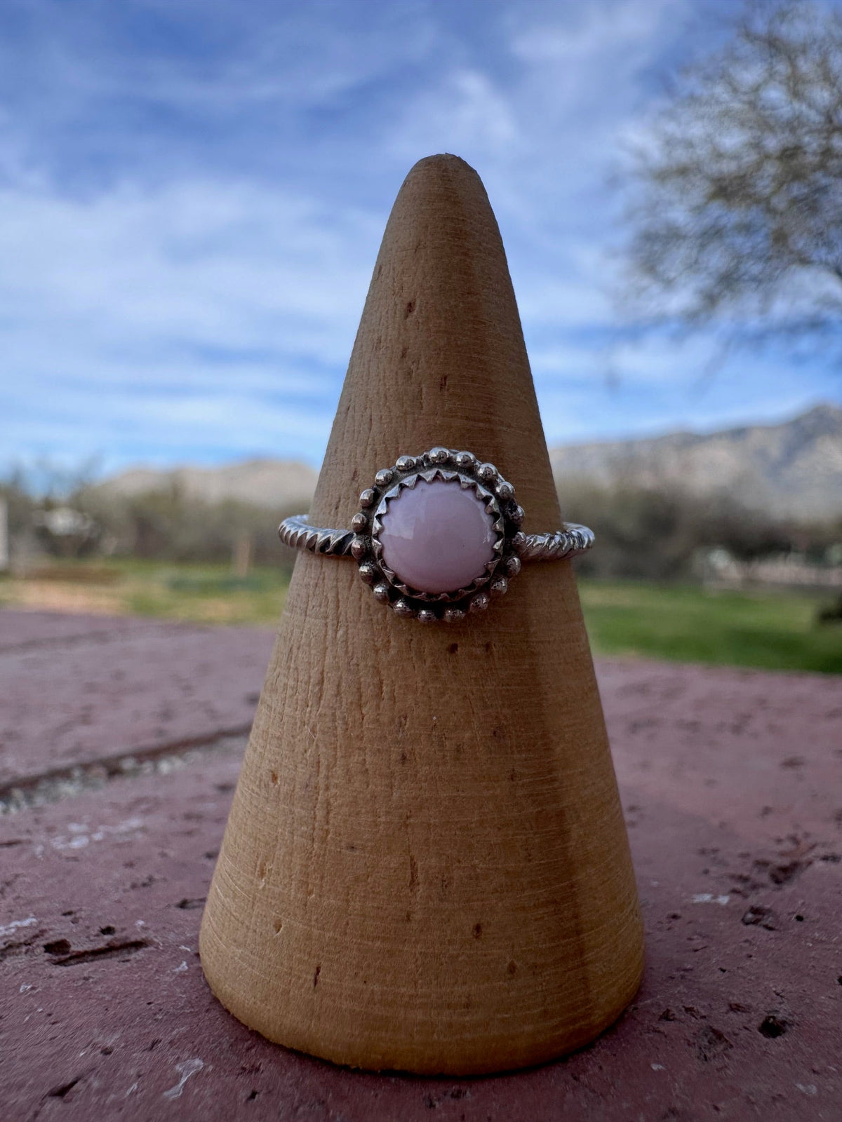 Handcrafted Queen Pink Conch & Sterling Silver Twisted Band Ring