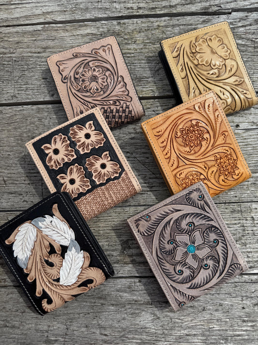 Men’s Western bi-fold wallet tooled floral Cow Skull Aces Cards details by Double B Wild Rags