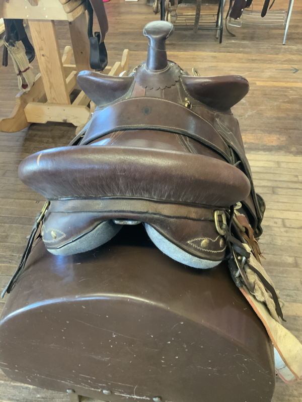 17 IN USED AUSTRALIAN STOCK SADDLE  T3678-2
