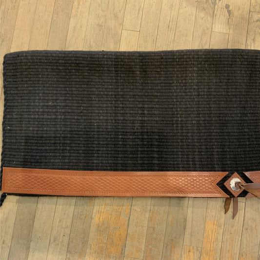 33 X 36 BLACK 90% WOOL LEATHER WEAR LEATHER BLANKET