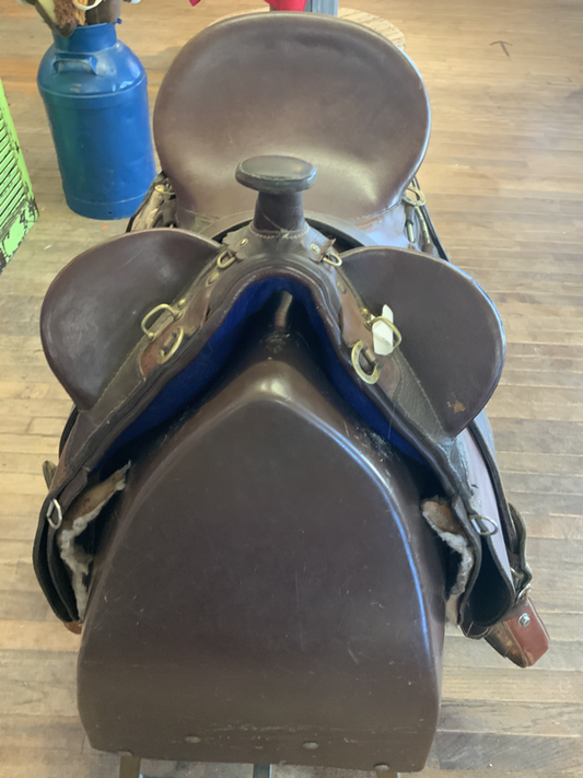 17 IN USED AUSTRALIAN STOCK SADDLE  T3678-2