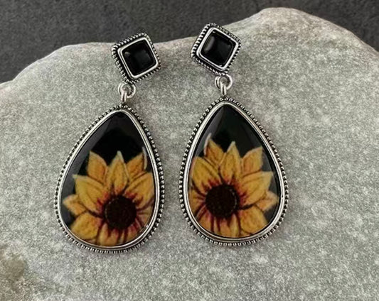 BLACK SUNFLOWER TEARDROP EARRINGS